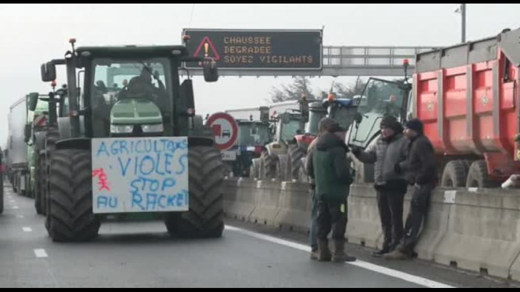 in-francia-auto-su-agricoltori-che-protestano,-muore-manifestante